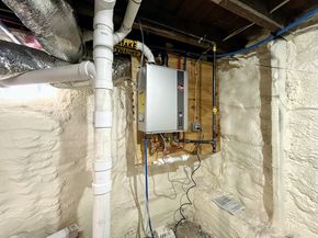 22 Kelly Ave, Fitchburg MA 01420