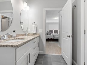 843 Ledgewood Way 843, Clinton MA 01510