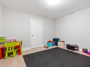 843 Ledgewood Way 843, Clinton MA 01510