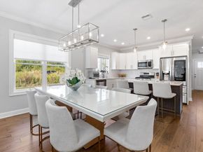 843 Ledgewood Way 843, Clinton MA 01510