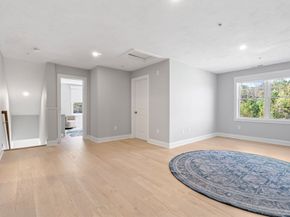 843 Ledgewood Way 843, Clinton MA 01510