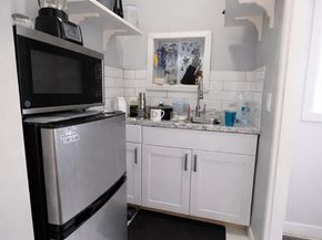 8 Pelham St, Worcester MA 01609