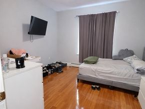8 Pelham St, Worcester MA 01609