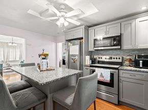 85 Division St, Brockton MA 02301