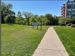 80 Park St. 75, Brookline MA 02446