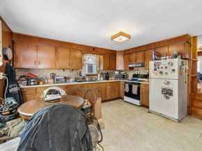 151 Thorndike St, Arlington MA 02474