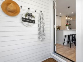 19 Laurel St, Saugus MA 01906