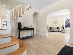 19 Laurel St, Saugus MA 01906