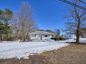 256 S Main St, Hopedale MA 01747