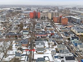 54 Safford St, Quincy MA 02171