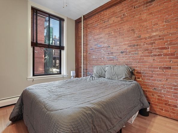 351 Beacon St 4, Boston MA 02116