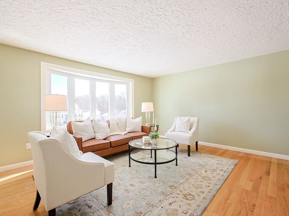 6 Orchard Dr, Walpole MA 02032