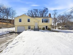 4 Gangi Ter, Woburn MA 01801