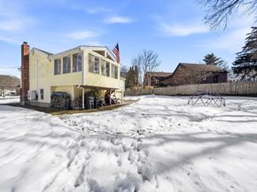 4 Gangi Ter, Woburn MA 01801