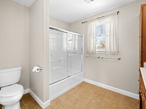 615 Saw Mill Brook Pkway, Newton MA 02459