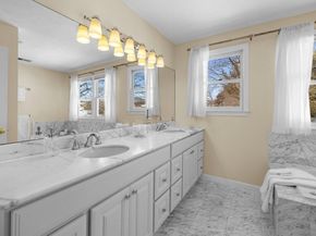 615 Saw Mill Brook Pkway, Newton MA 02459