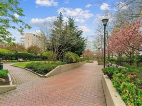 9 Hawthorne Place 7E, Boston MA 02114