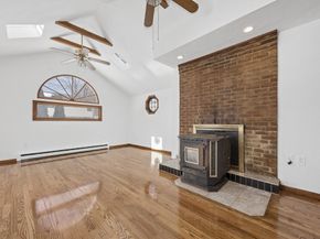 39 Bullard Ave, Worcester MA 01605
