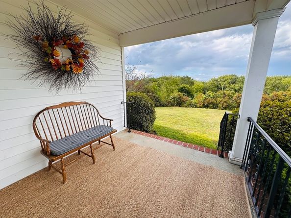 1107 Jackson Rd, Hardwick MA 01037