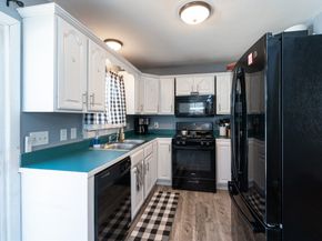 2 Colby Farm Ln A, Newburyport MA 01950