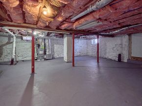 122 Copperfield Rd, Worcester MA 01602