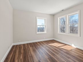 122 Copperfield Rd, Worcester MA 01602