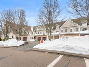 717 Hampton Way 717, Abington MA 02351