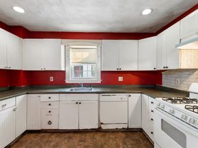 26 Sagamore St, Lynn MA 01902