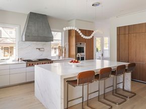 56 Bigelow Rd, Newton MA 02465