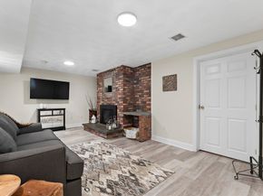 24 Glen St 1, Somerville MA 02145
