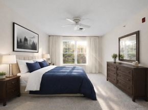 7 Crescent Way 302, Sturbridge MA 01518