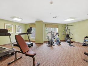 7 Crescent Way 302, Sturbridge MA 01518