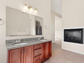 5 Paul Revere Path 5, Hopkinton MA 01748