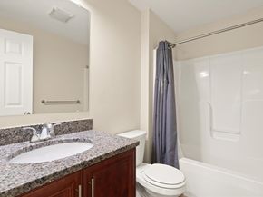 5 Paul Revere Path 5, Hopkinton MA 01748