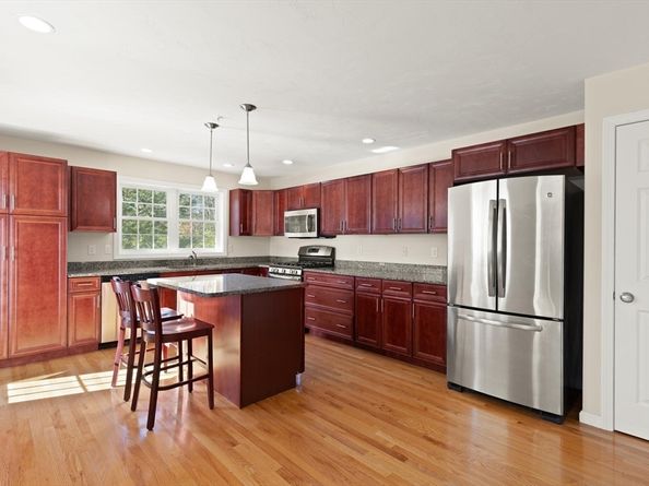 5 Paul Revere Path 5, Hopkinton MA 01748