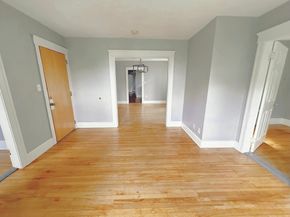 15 Circuit Ave E, Worcester MA 01603