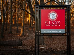 15 Circuit Ave E, Worcester MA 01603