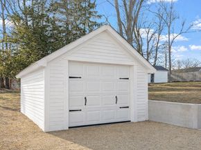 328 Oxford St N, Auburn MA 01501