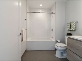 133 Seaport Blvd 2007, Boston MA 02210