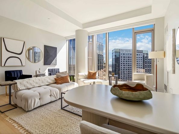133 Seaport Blvd 2007, Boston MA 02210