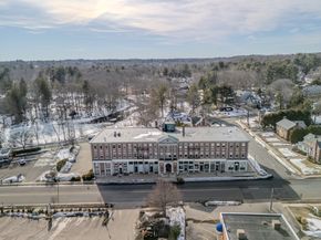 354 N Main St 204, Andover MA 01810