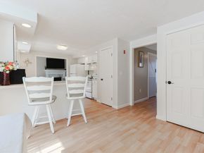 30 Chocolog Rd, Uxbridge MA 01569