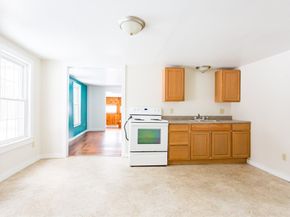 132 E Main St, West Brookfield MA 01585