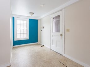 132 E Main St, West Brookfield MA 01585