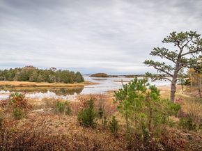 15 Lufkin Point Rd, Essex MA 01929