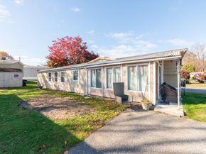 239 Ayer 46, Littleton MA 01460