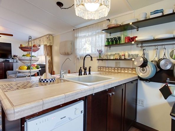 239 Ayer 46, Littleton MA 01460