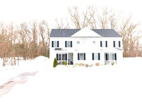 30 Oak Meadow Pl 30, Bridgewater MA 02324