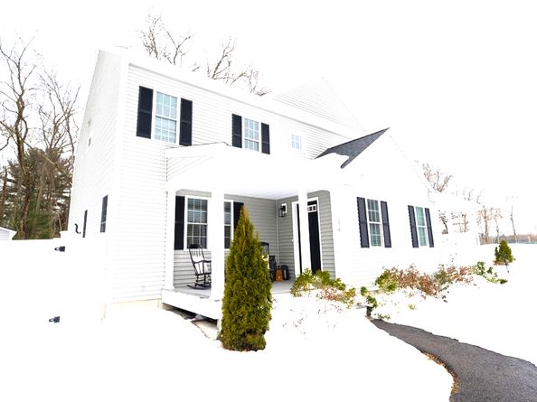 30 Oak Meadow Pl 30, Bridgewater MA 02324