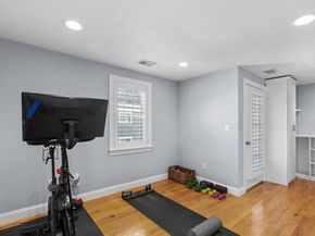 40 Catherine B, Boston MA 02131